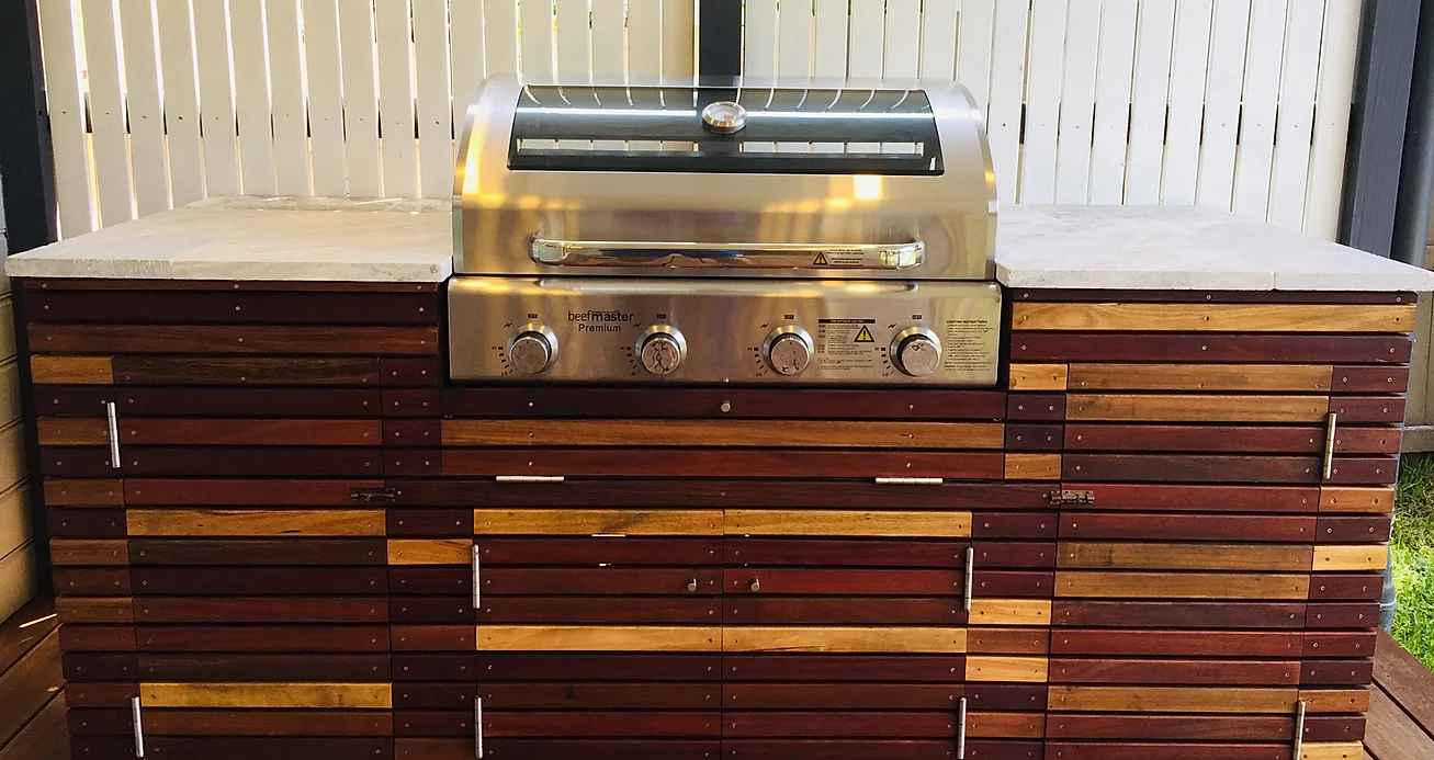BUILT IN BBQ ON SPOTTED GUM BASE