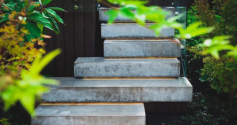 CONCRETE FLOATING STAIRS