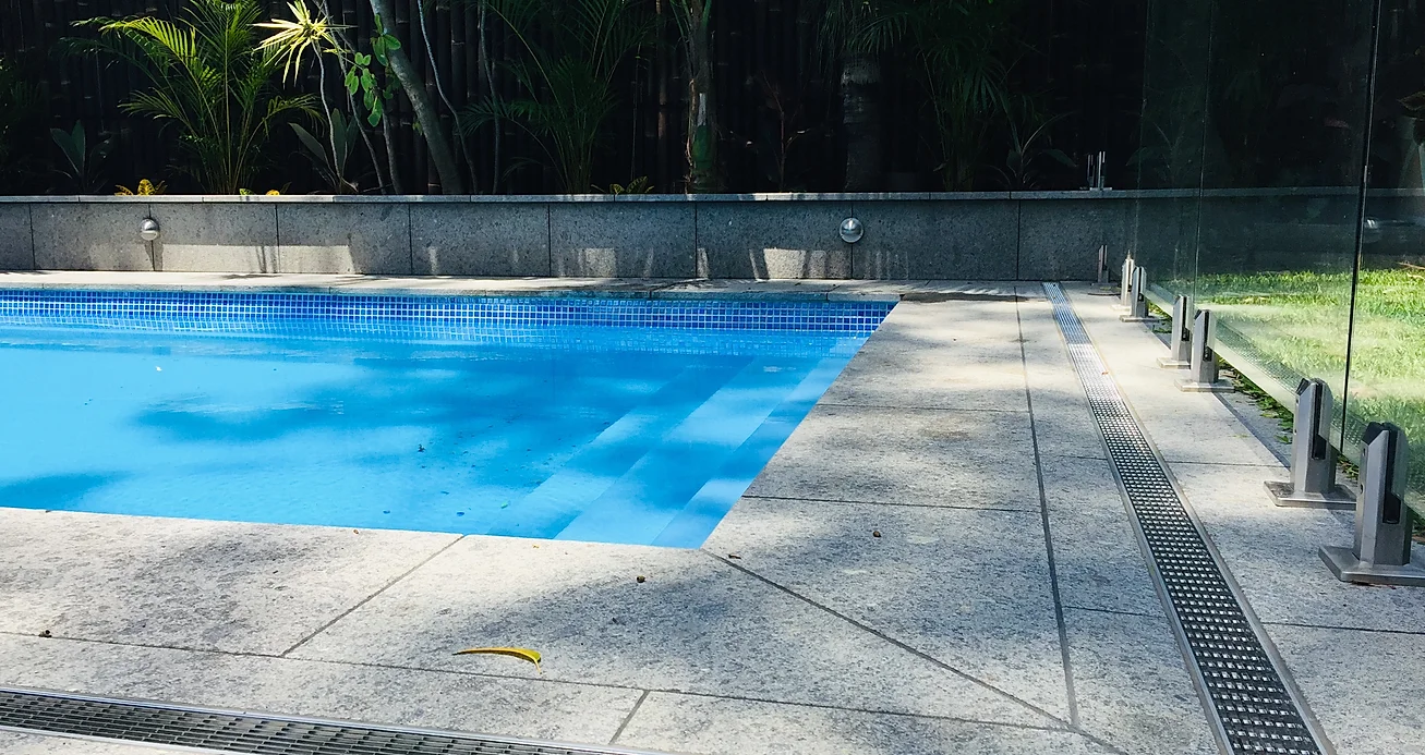 swimming pool and spa tiling